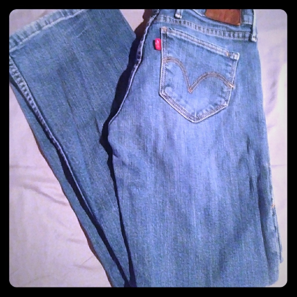 Levi's